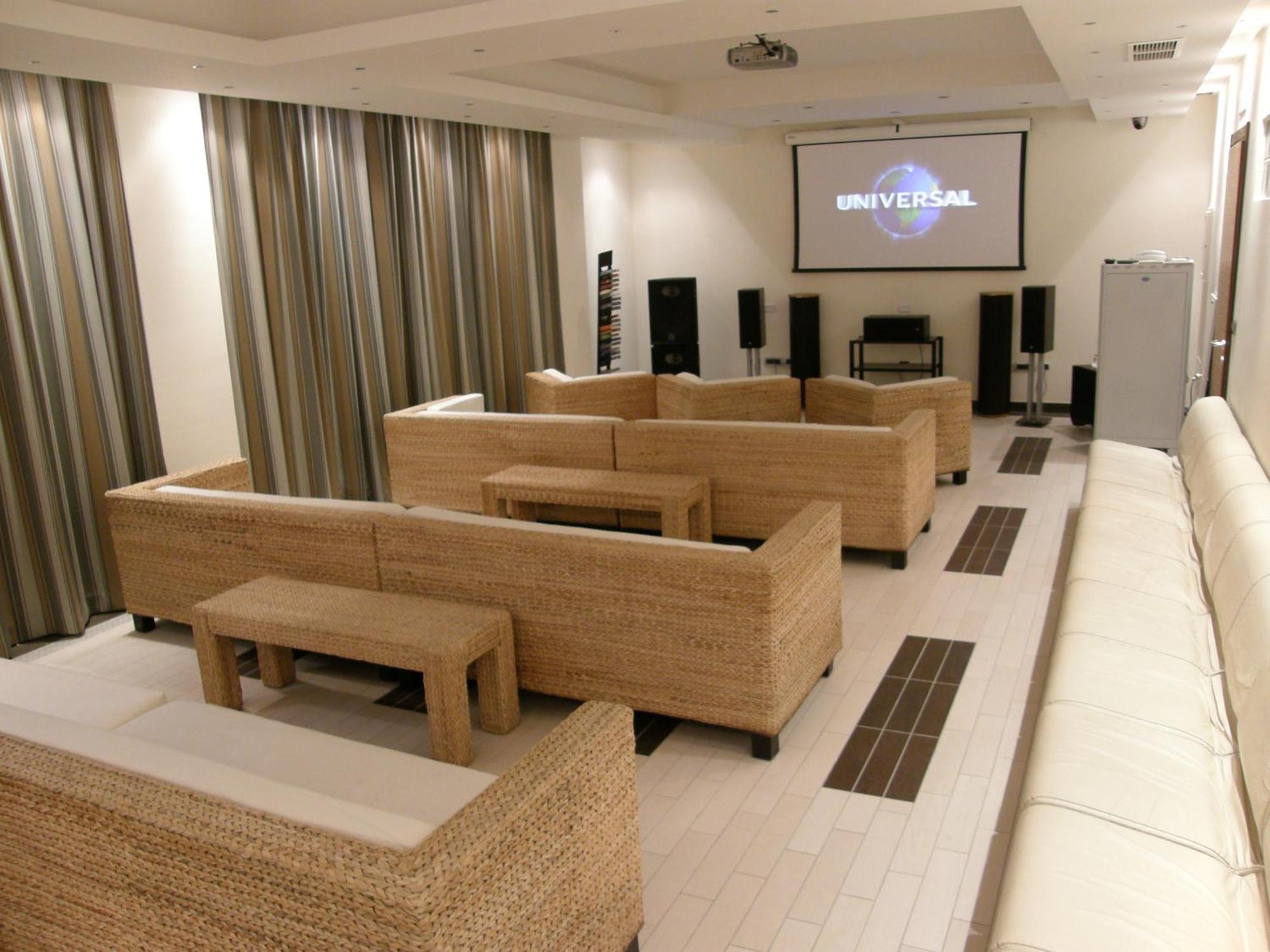 Hotel Principe Residence Васто Екстериор снимка