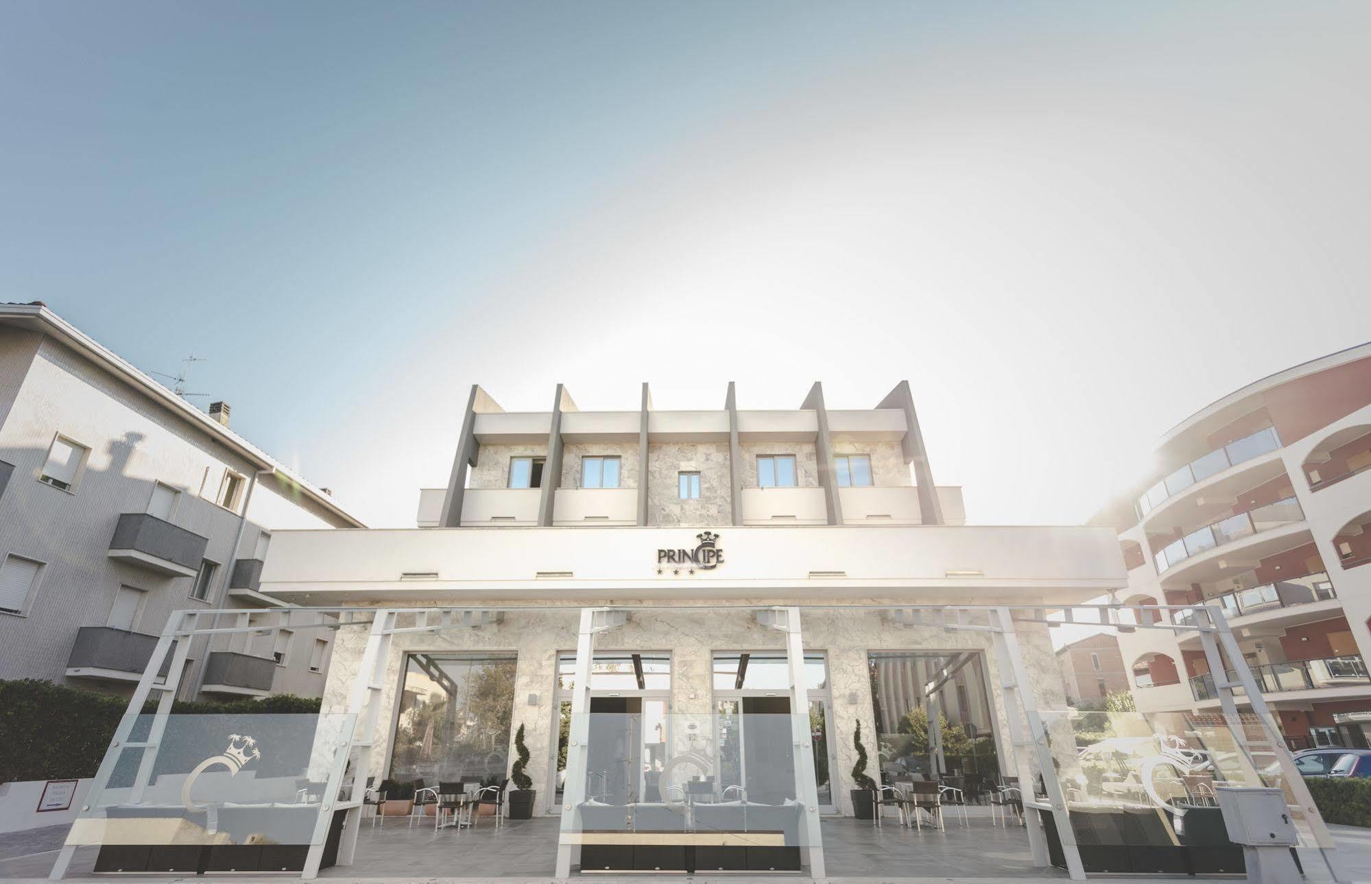 Hotel Principe Residence Васто Екстериор снимка