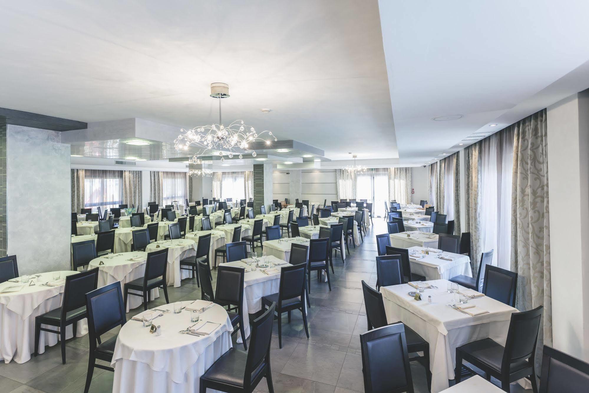 Hotel Principe Residence Васто Екстериор снимка