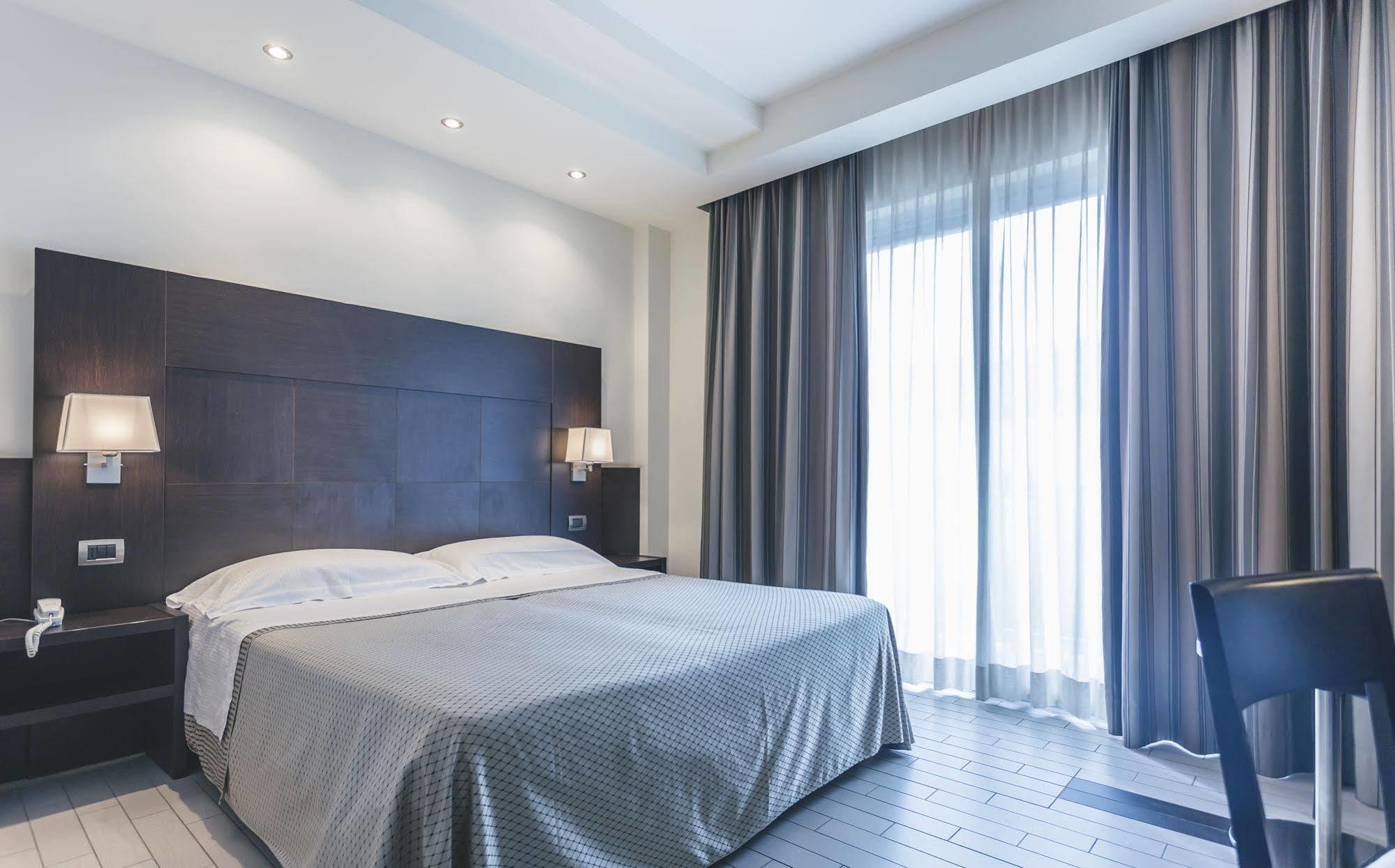 Hotel Principe Residence Васто Екстериор снимка